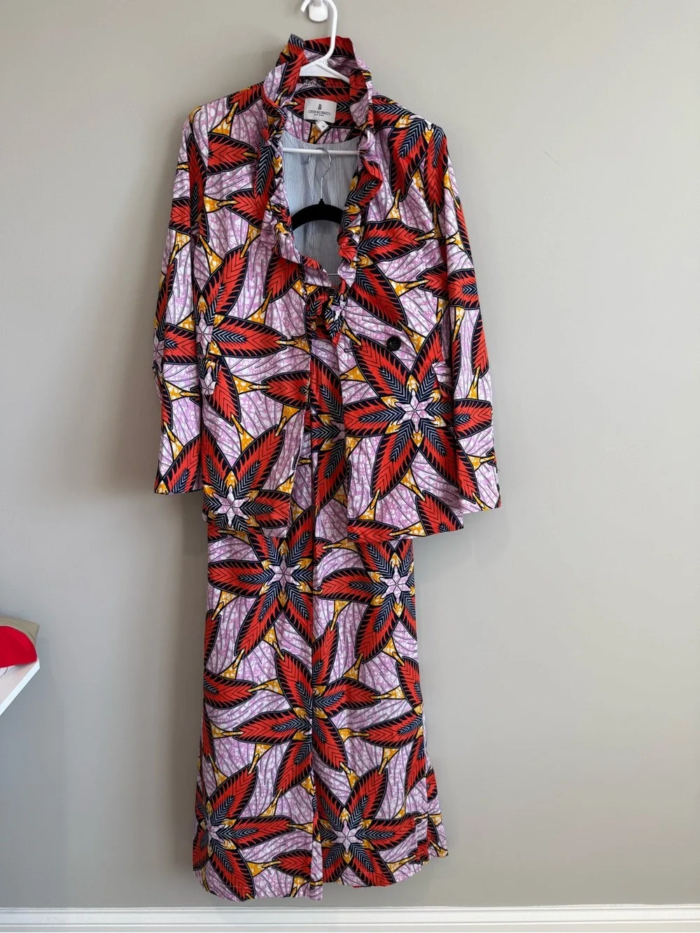 Chet Burkett Floral Print Red and Pink Ruffle Jacket and Wide-Leg Suit Set Small